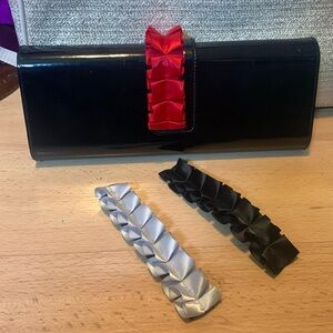 very unique, hardcover, tote, magnetic clothes, three separate Velcro decor